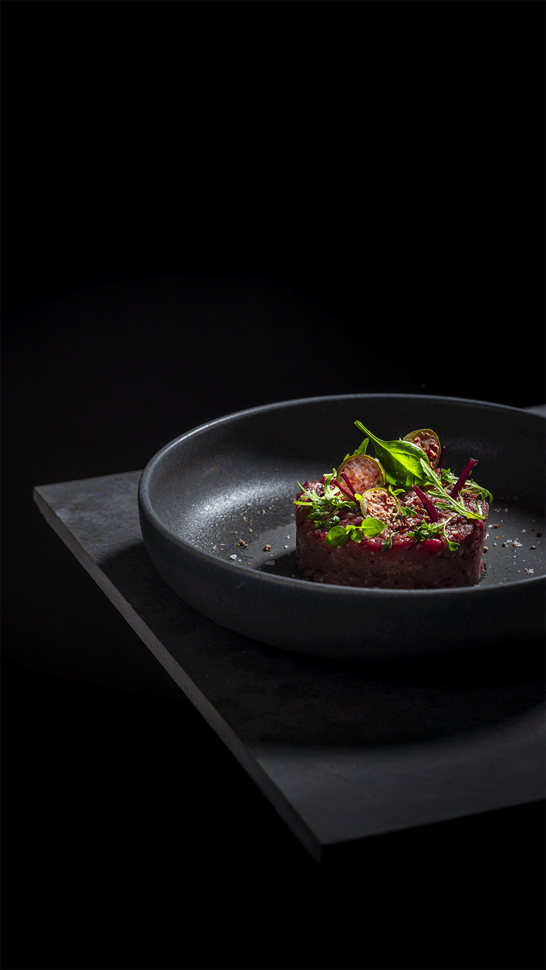 Beef-Tatar-Foodfotografie-9x16-Steph-Studio-Werbefotografie